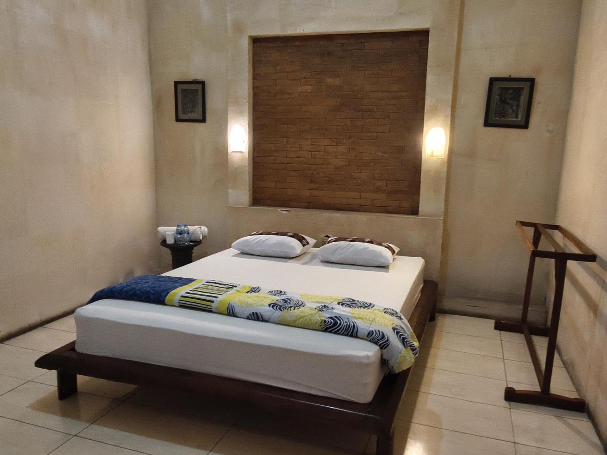 Lotus 2 Guest House Magelang Eksteriør billede